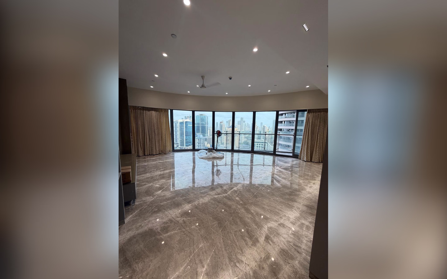4 BHK for Rent in Lodha World View Lower Parel 06 4 BHK for Rent in Lodha World View, Lower Parel
