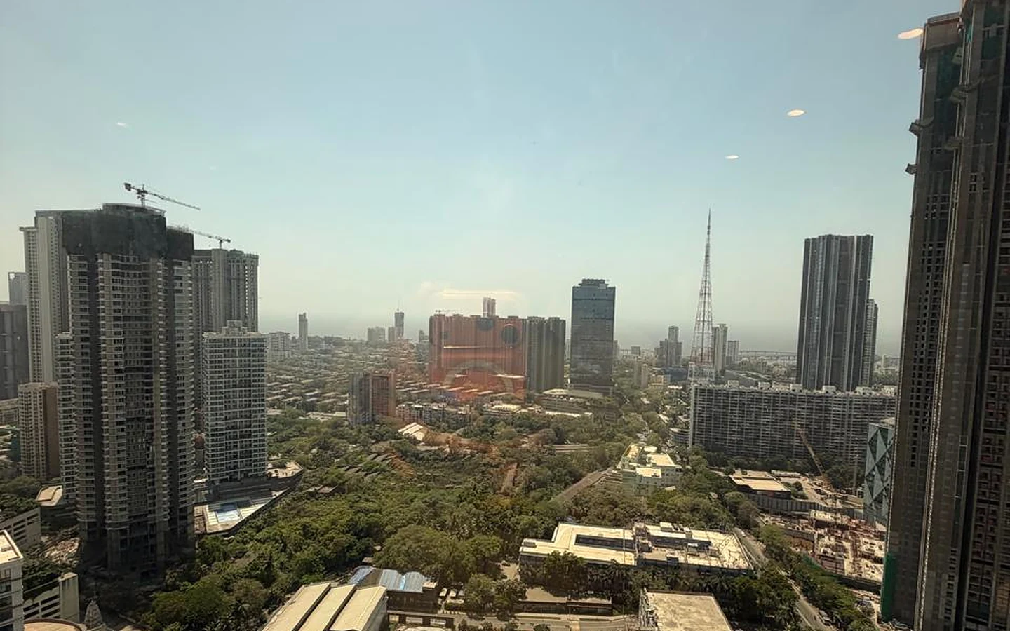 Lodha Trump Tower 4 BHK for Sale – 40th Floor City View Daytime Mumbai city and sea view from the 40th floor at Lodha Trump Tower, Worli